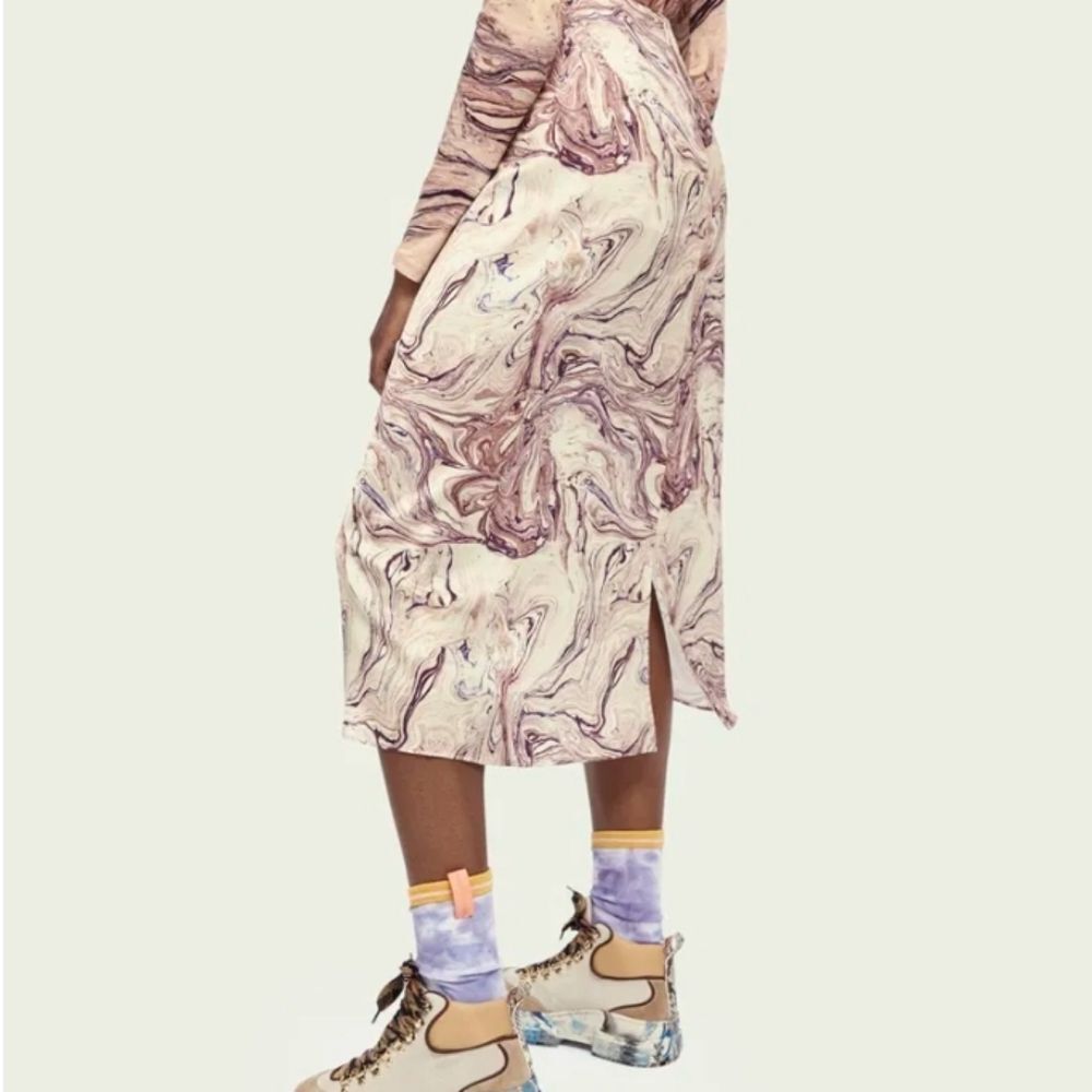 NWT SCOTCH & SODA Satin Feel Knotted Marble Midi Skirt Size XS - Picture 3 of 15